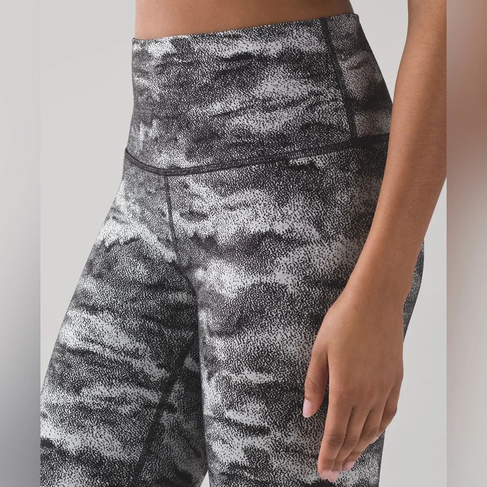 LULULEMON ATHLETICA Wunder Under Crop High Rise Leggings